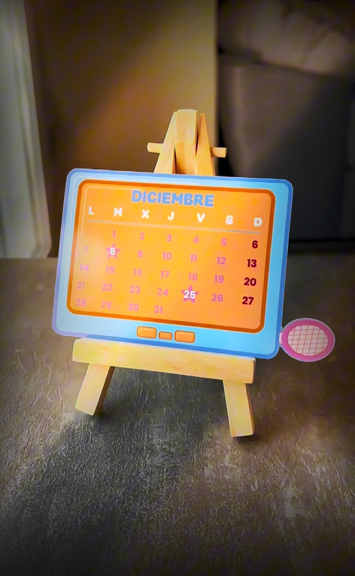 Calendario en caballete inspirado en Marmalade Boy