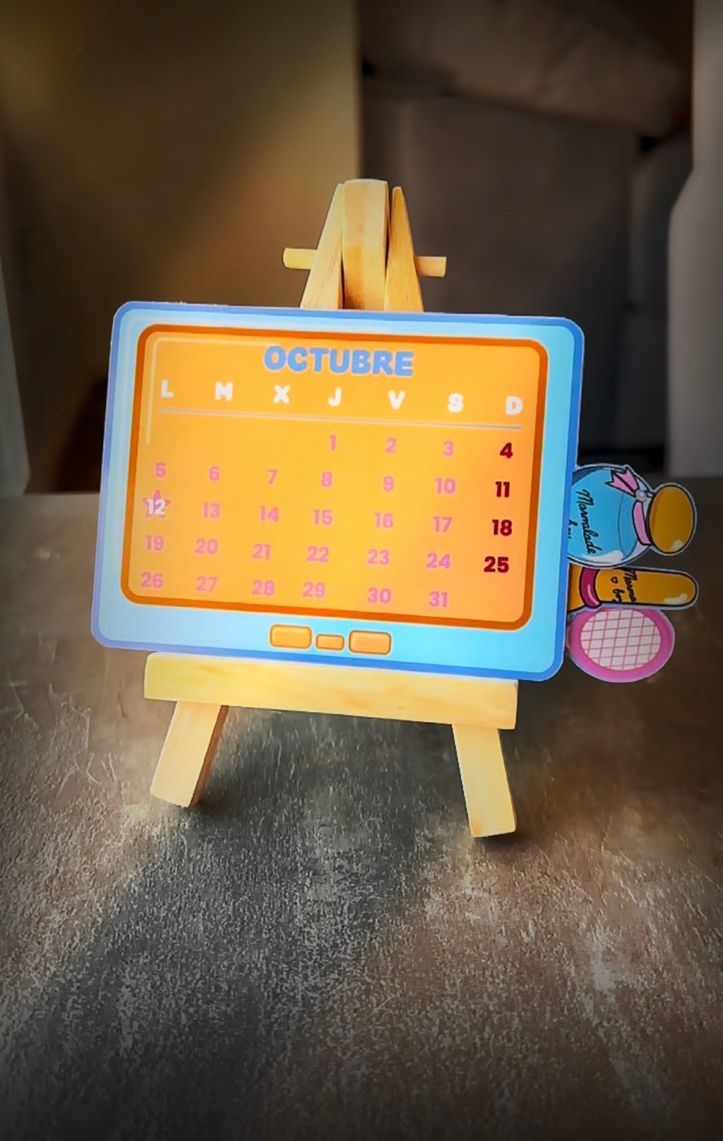 Calendario en caballete inspirado en Marmalade Boy