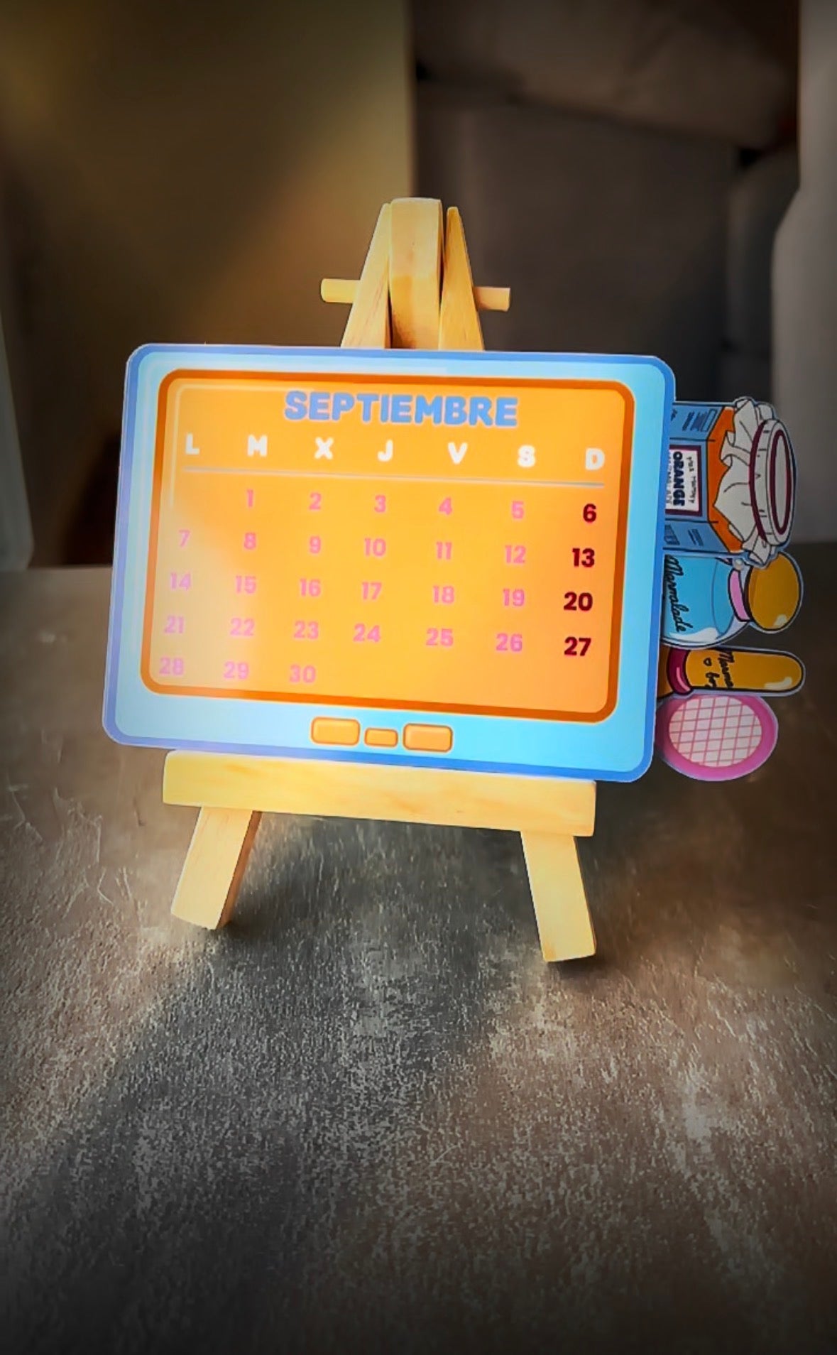 Calendario en caballete inspirado en Marmalade Boy